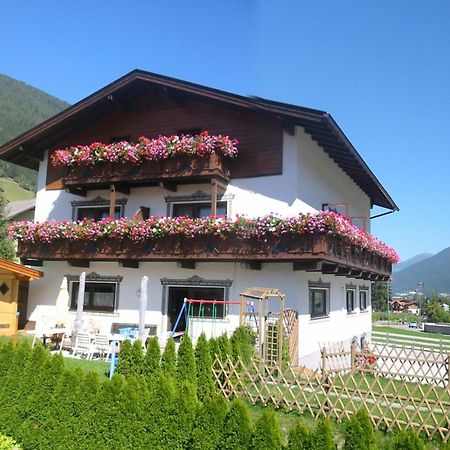 Pension Kristall Neustift im Stubaital Exteriör bild